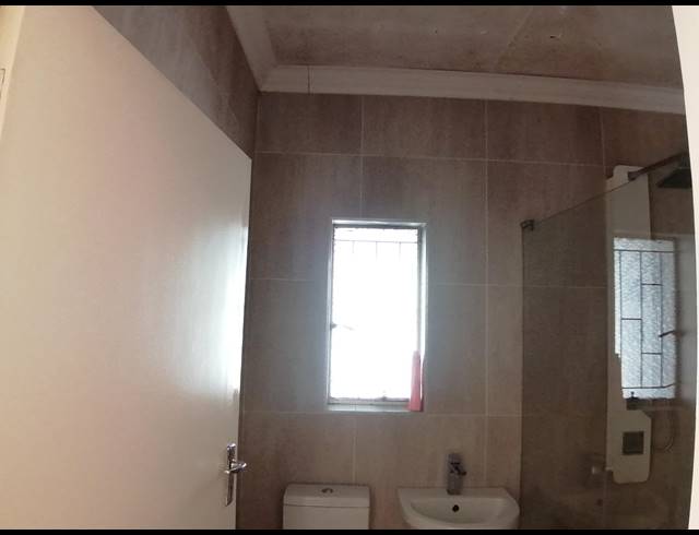 3 BEDROOM FREESTANDING FOR SALE IN STILFONTEIN EXT 4